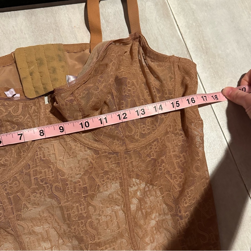 Savage Fenty Signature Script Underwire Teddy - Picture 5 of 6